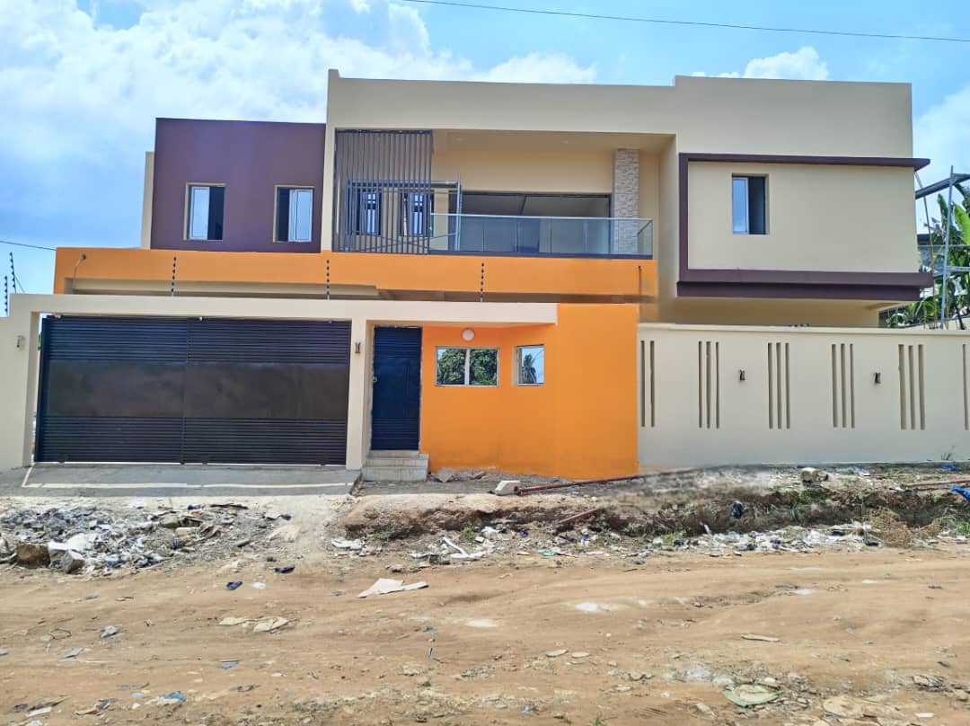 villa R+1 - Projet de Rénovation réalisé par IMOF Immobilier à Daloa